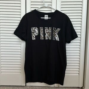 😊PINK Victoria’s secret leopard sequin tee